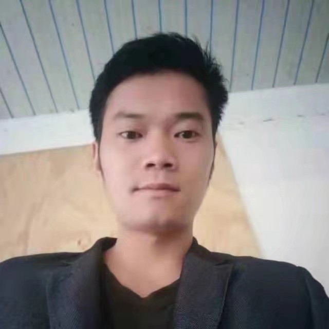 紫色的烟花的第一张照片--曲靖认干亲服务网